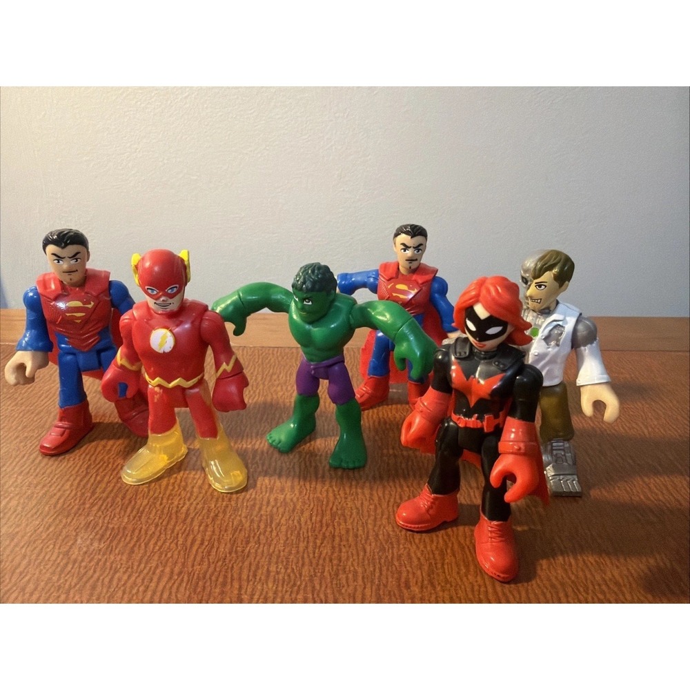 LOT 6 Fisher-Price Imaginext DC Super Friends COMICS Superman, Hulk More